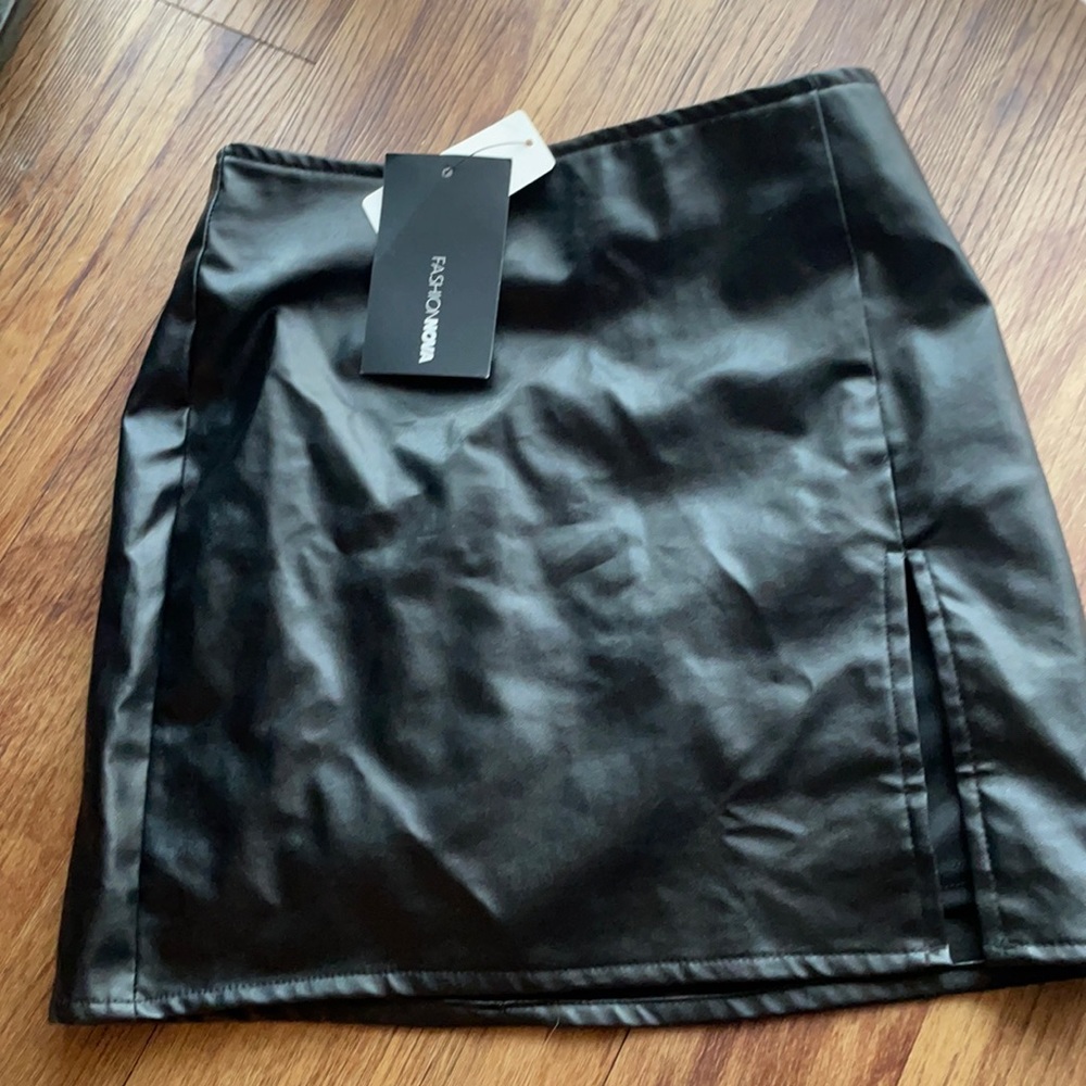 Faux leather mini skirt